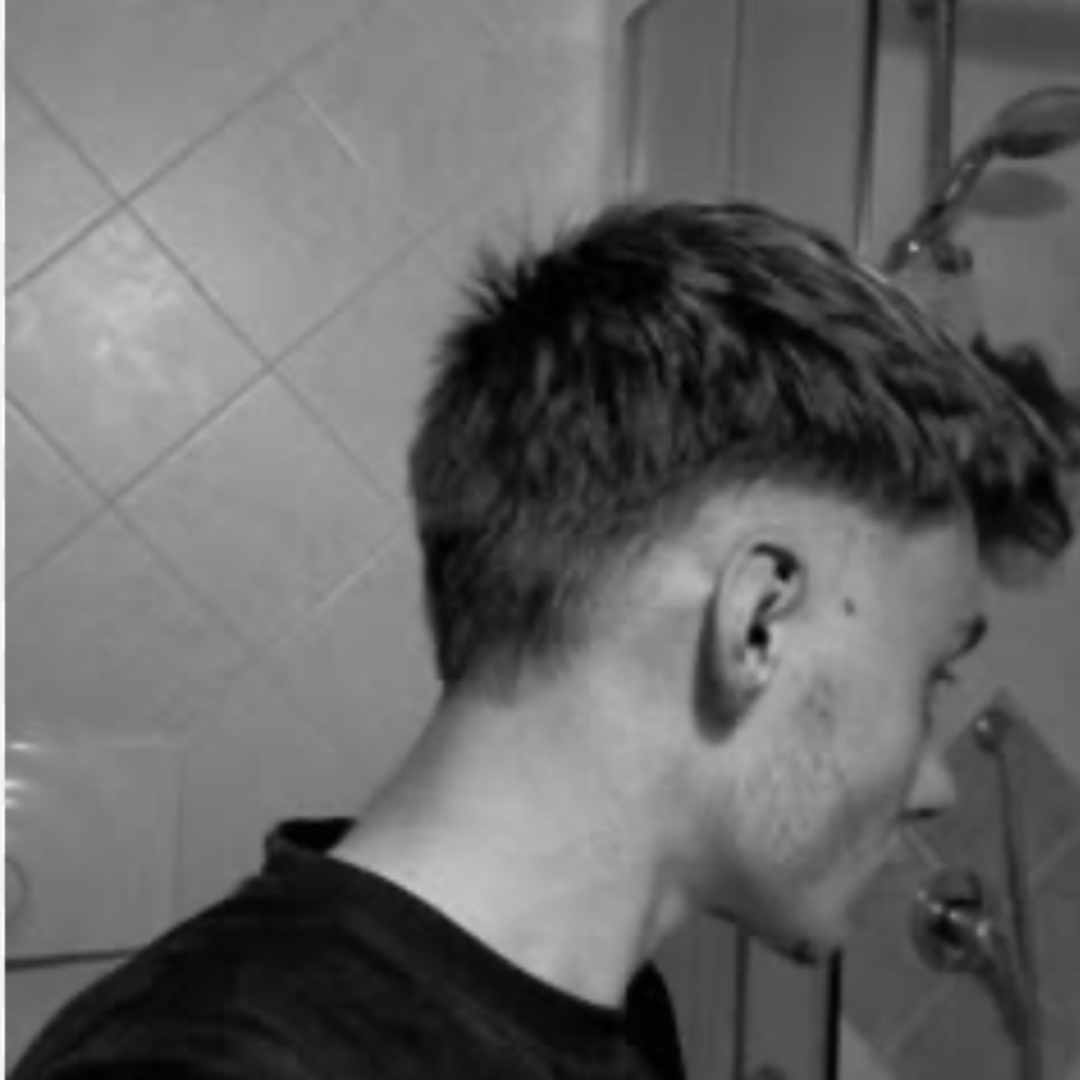 Jose Luis<em> F.</em>